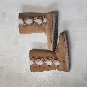 Kookaburra boots size 11